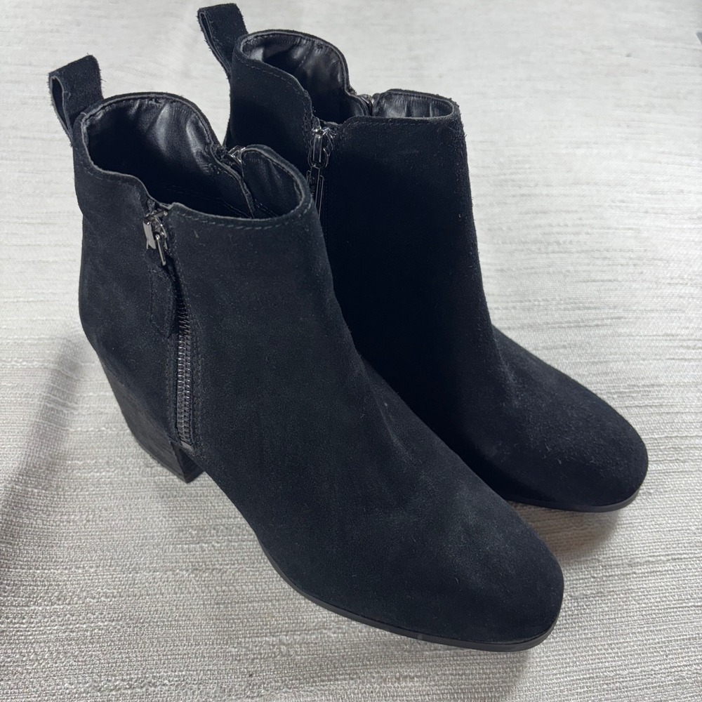 Blondo Waterproof Black Suede Block Heel Ankle Boots Classic Womens Size 8.5M - Picture 2 of 10